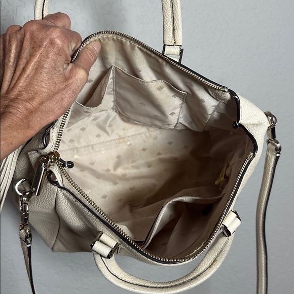 Kate Spade Naomi Cream Crossbody Shoulder Bag Purse Tassel - Picture 6 of 11